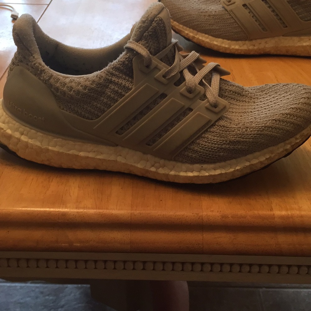 Adidas Ultraboost 4.0